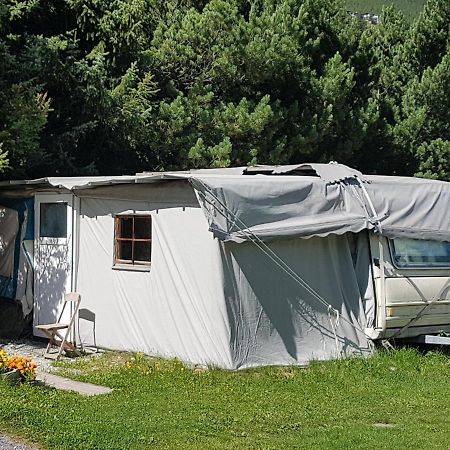 Camping Schonblick Im Saas-Tal Hotell Exteriör bild